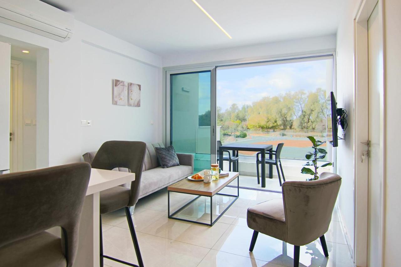 Apartamento Phaedrus Living - Seaside Executive Flat Harbour 202 Paphos Exterior foto